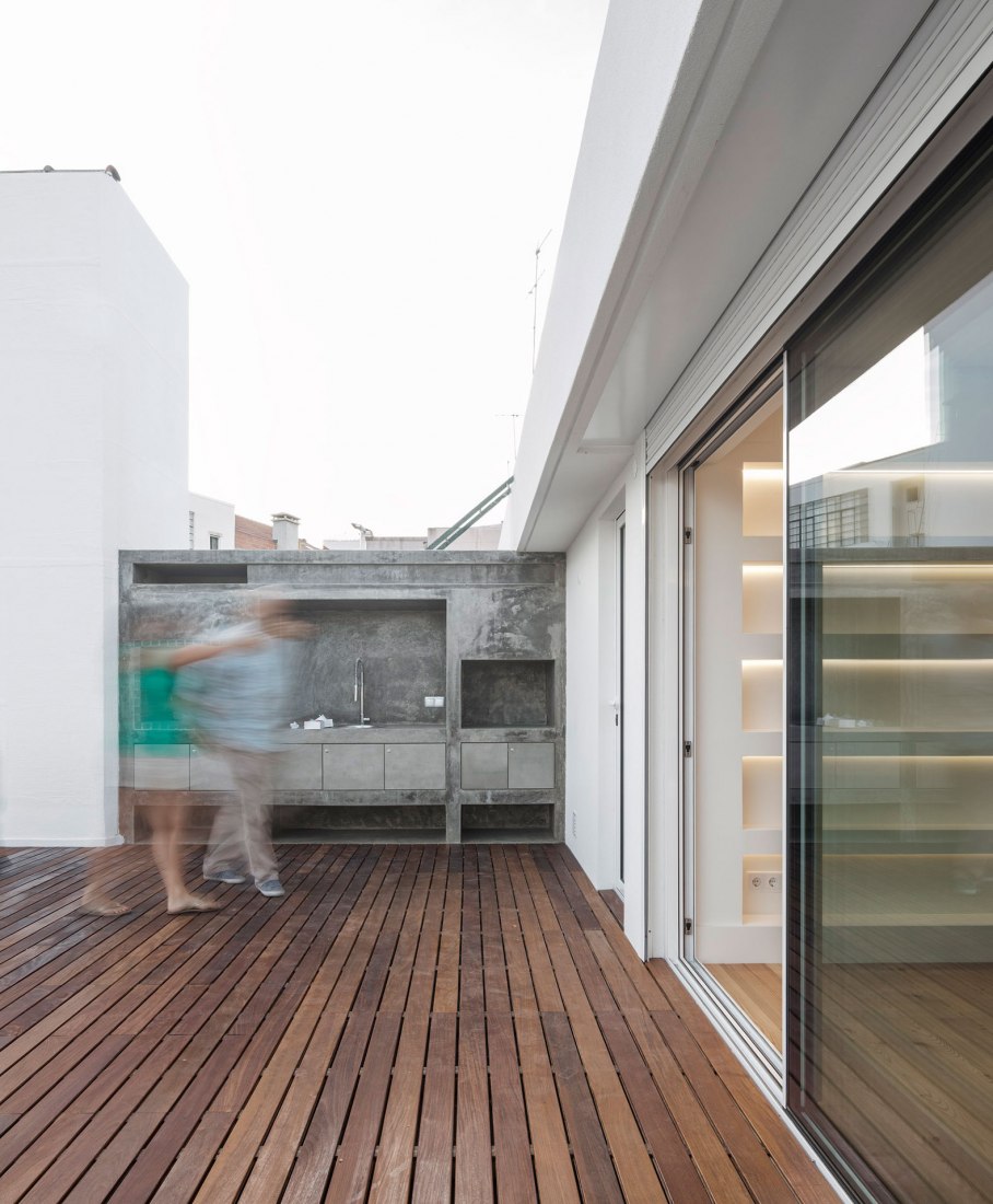 Apartamento RFV por João Tiago Aguiar, arquitectos. Fotografía por FG+SG – Architecture Photograph