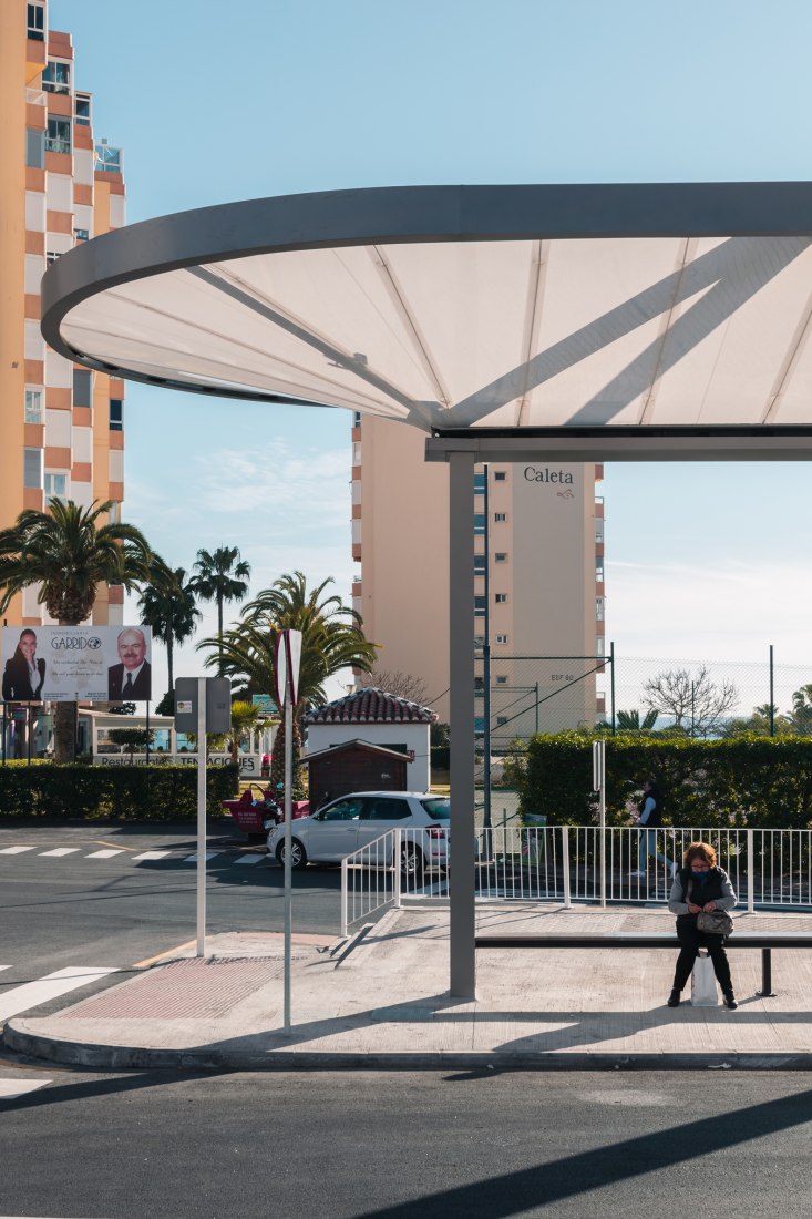 Torrox bus and taxis station by Juan Navarro Arquitectos. Photograph by Alejandro Castelló Ortega.