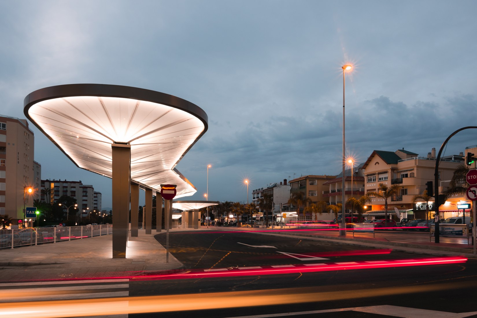 Torrox bus and taxis station by Juan Navarro Arquitectos. Photograph by Alejandro Castelló Ortega.