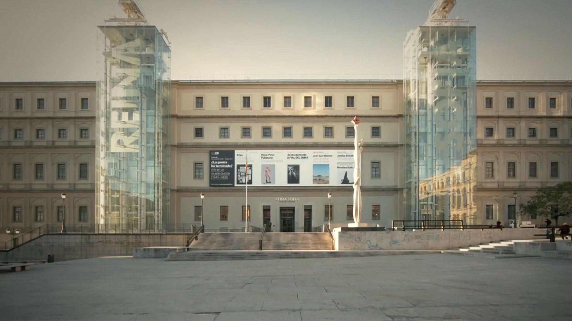 Video screenshot. Museo Reina Sofía. Showing by Juan Rayos