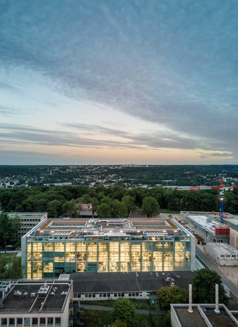 ISMO, Institut des Sciences Moléculaires d’Orsay by KAAN Architecten. Photograph by Fernando Guerra FG + SG