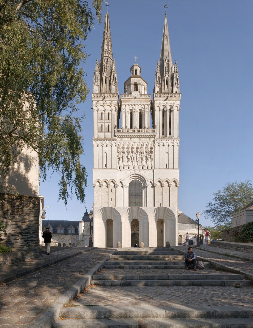 La Galilea de Saint-Maurice d'Angers por Kengo Kuma & Associates. Imagen por Kengo Kuma & Associates - imagen de l'autreimage