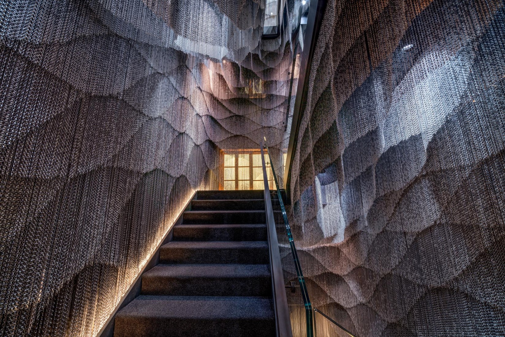 Intervention on the final staircase of Casa Batlló by Kengo Kuma. Image courtesy of Casa Batlló.