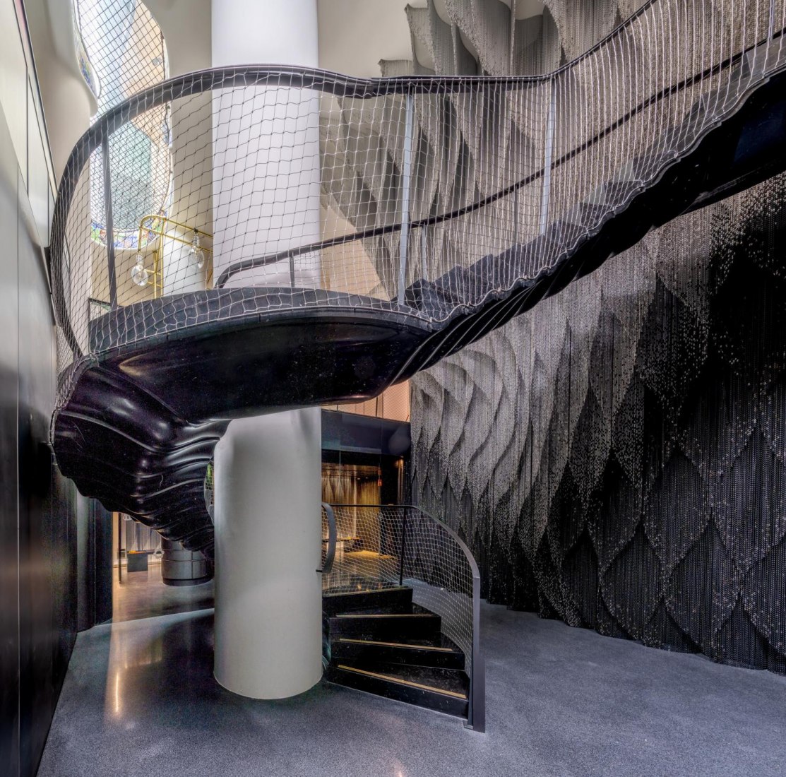 Intervention on the final staircase of Casa Batlló by Kengo Kuma. Image courtesy of Casa Batlló.