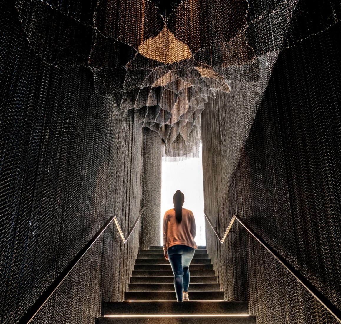 Intervention on the final staircase of Casa Batlló by Kengo Kuma. Image courtesy of Casa Batlló.