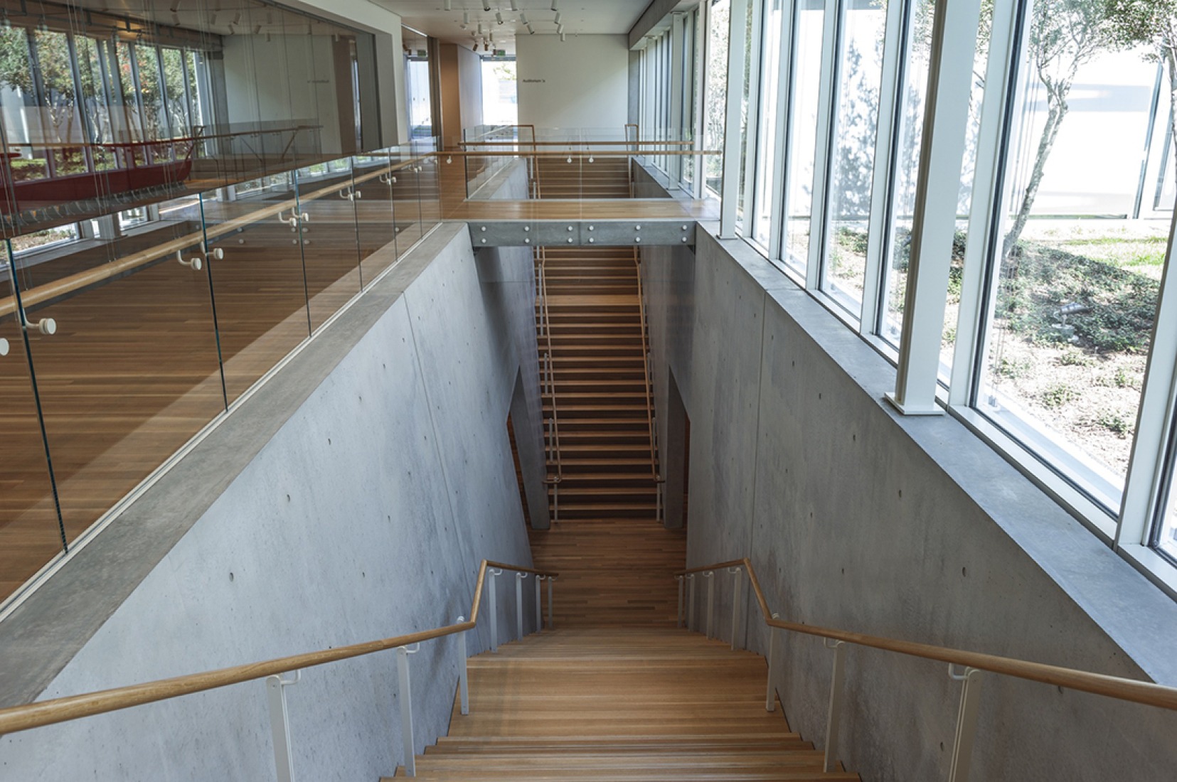 Escaleras. Pabellón de Renzo Piano en el Museo de Arte Kimbell. Fotografía © Robert Polidori.