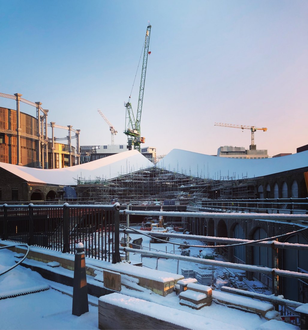 Obras en curso. Área general de Coal Drops Yard por Heatherwick Studio.