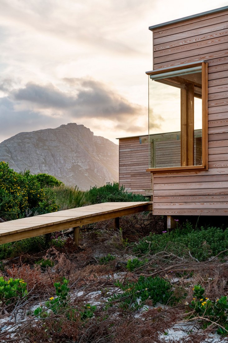 Dune House by KLG Architects. Photograph by Paris Brummer.