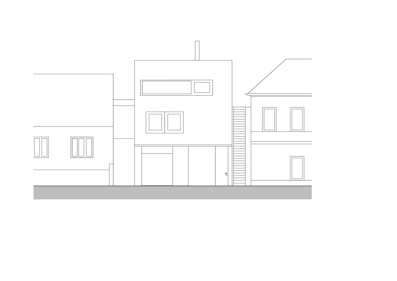 Fachada Norte. Casa Familiar en el Valle del Río por Kuba & Pilar architekti
