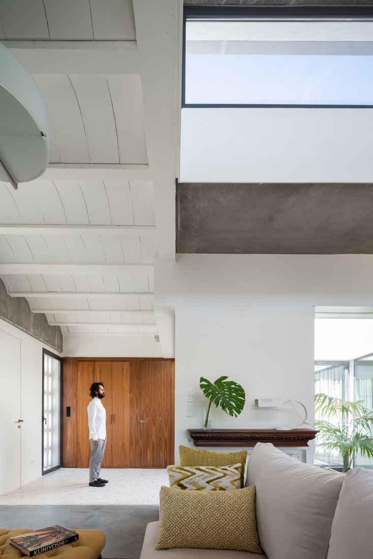 Casa patio por Baum Arquitectura. Fotografia por Javier Orive.