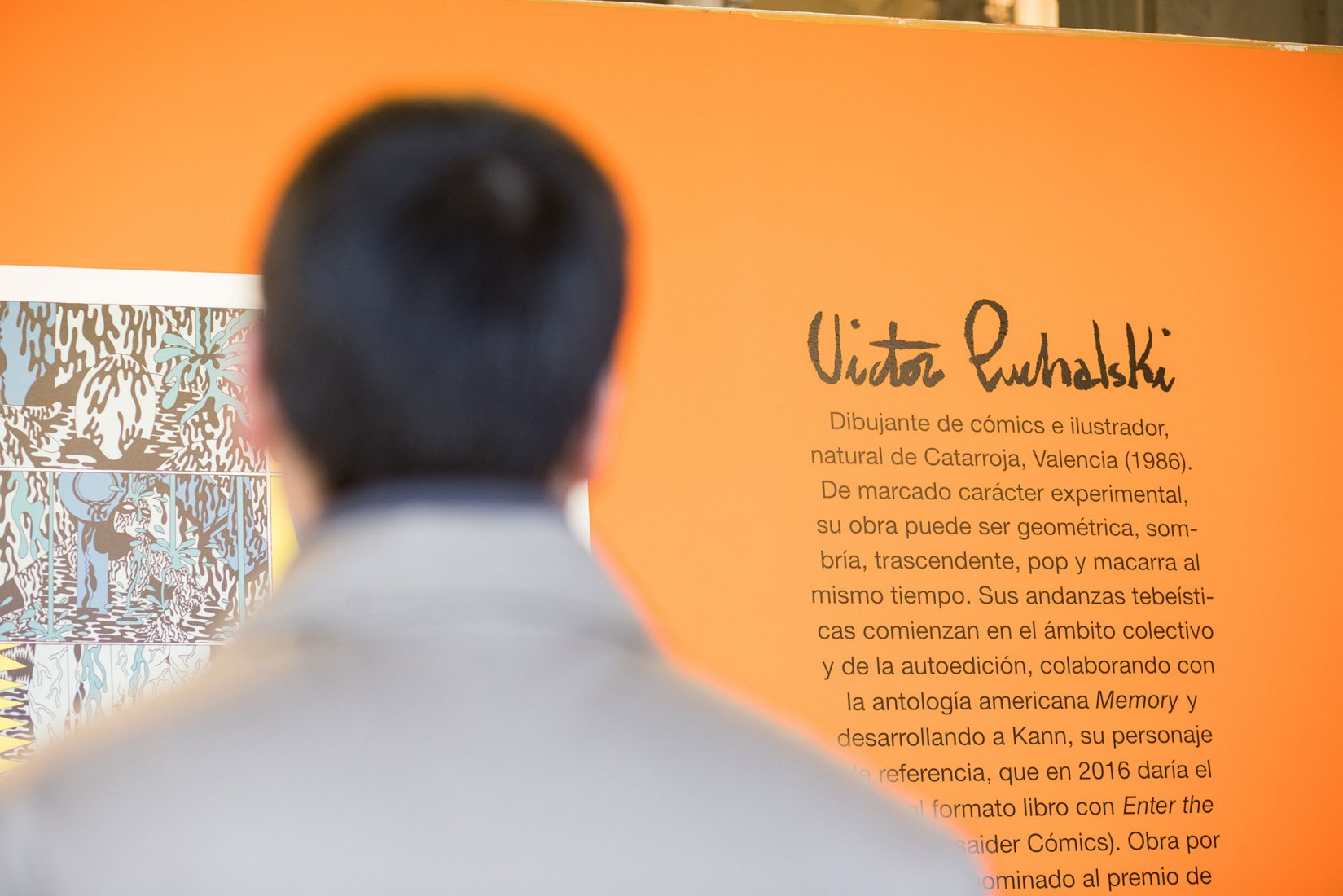 Exhibition hall. "La ciudad en viñetas" by Victor Puchalski. Photograph © Jesús Varillas