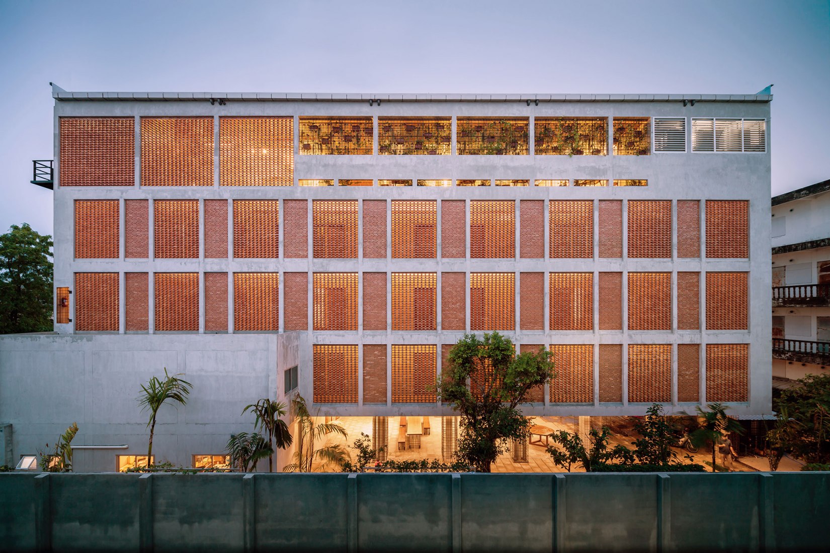 LaeKhon NonBai by Junsekino Architect and Design. Photograph by Spaceshift Studio.