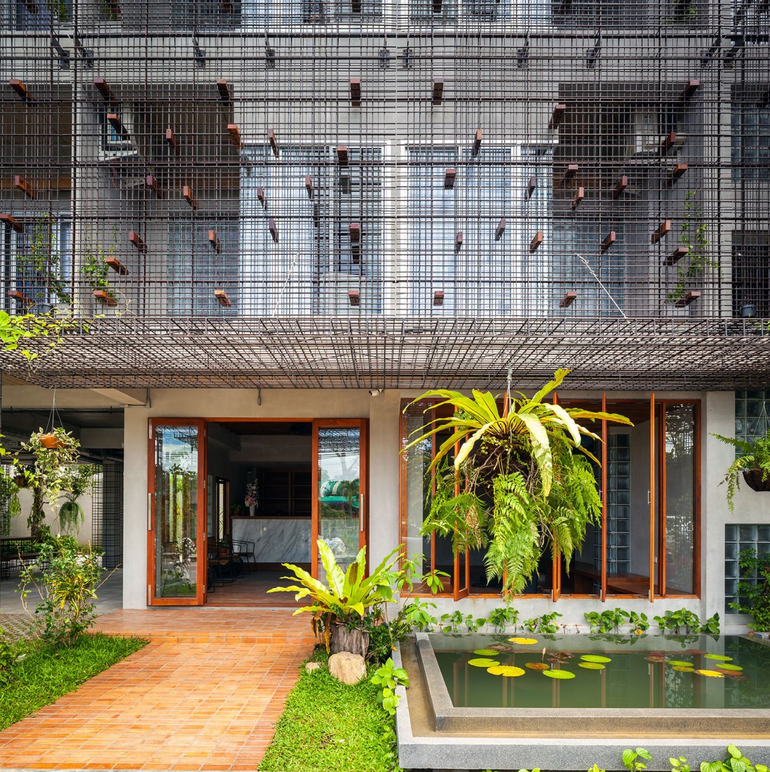 LaeKhon NonBai by Junsekino Architect and Design. Photograph by Spaceshift Studio.