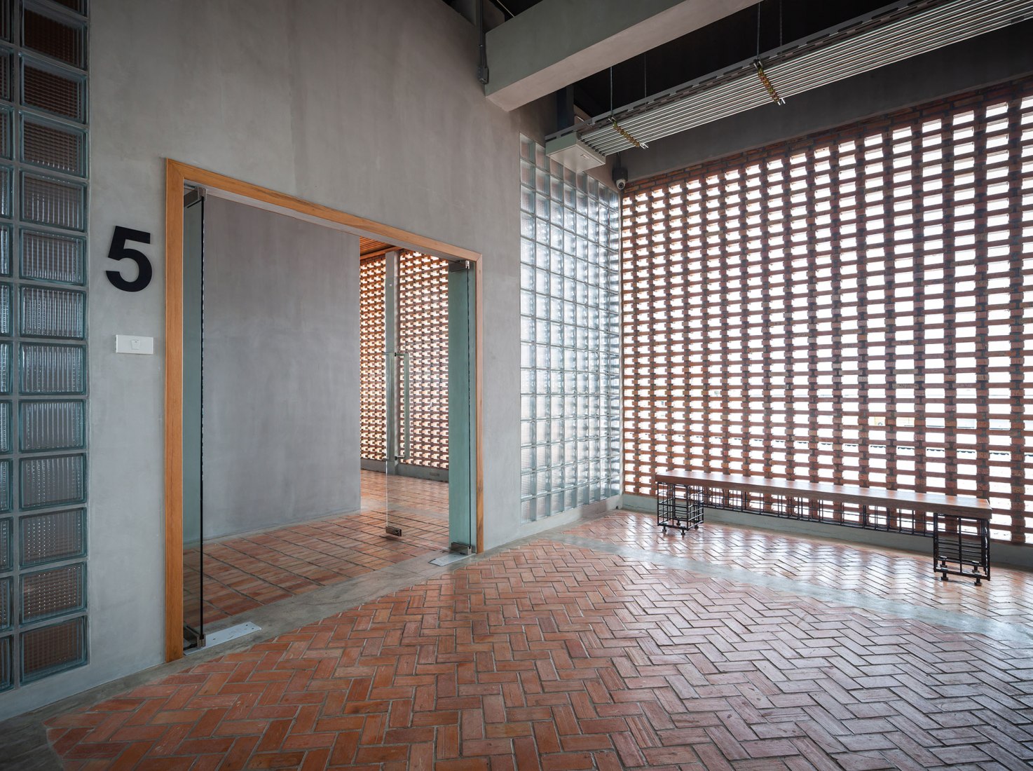 LaeKhon NonBai by Junsekino Architect and Design. Photograph by Spaceshift Studio.