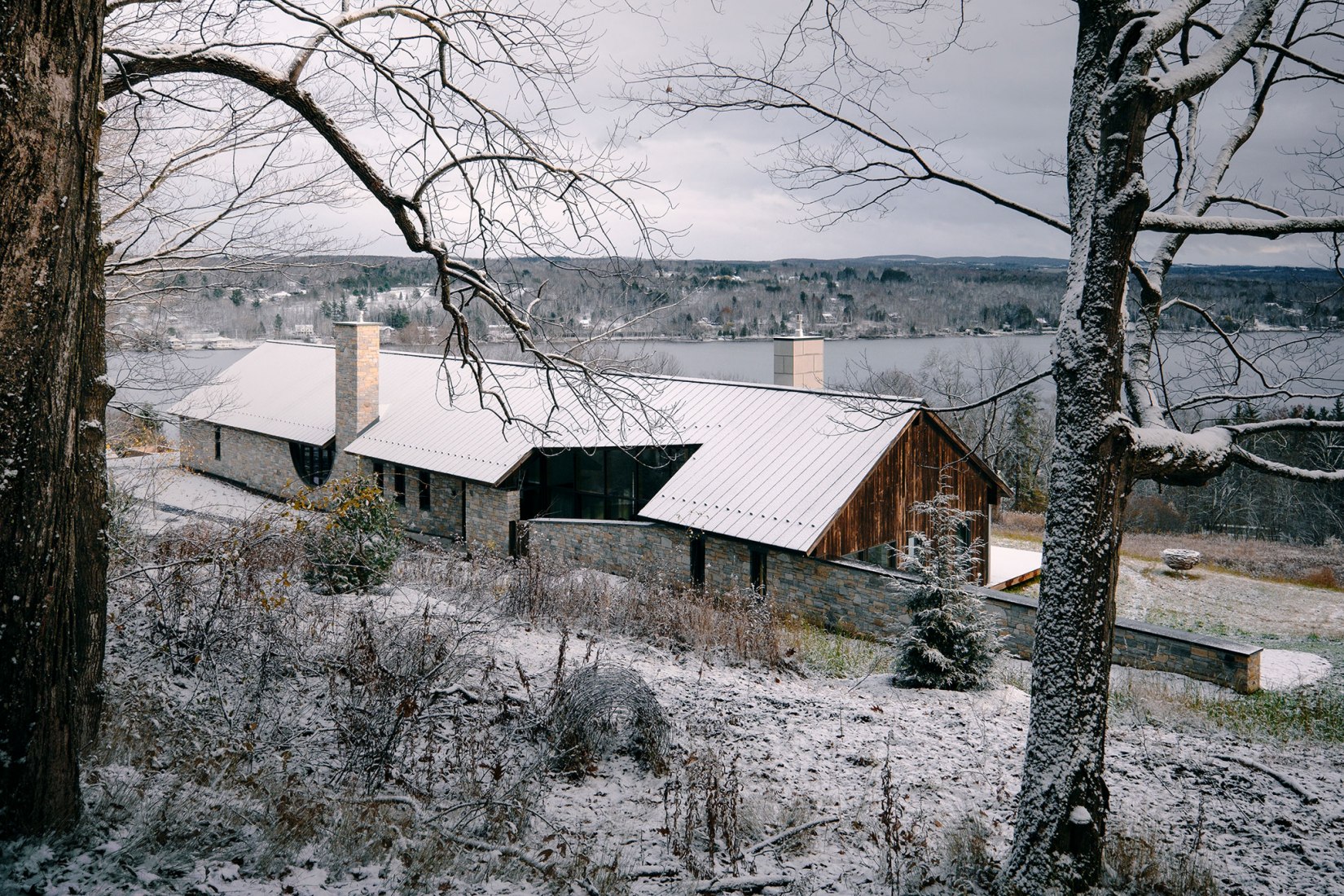 Virgin Vineyard House by LAMAS Architecture. Photograph by Félix Michaud.