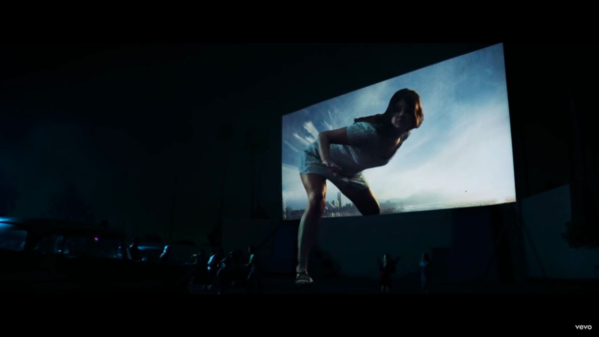 Nueva versión de Doin' Time por Lana del Rey | Sobre Arquitectura y más ...