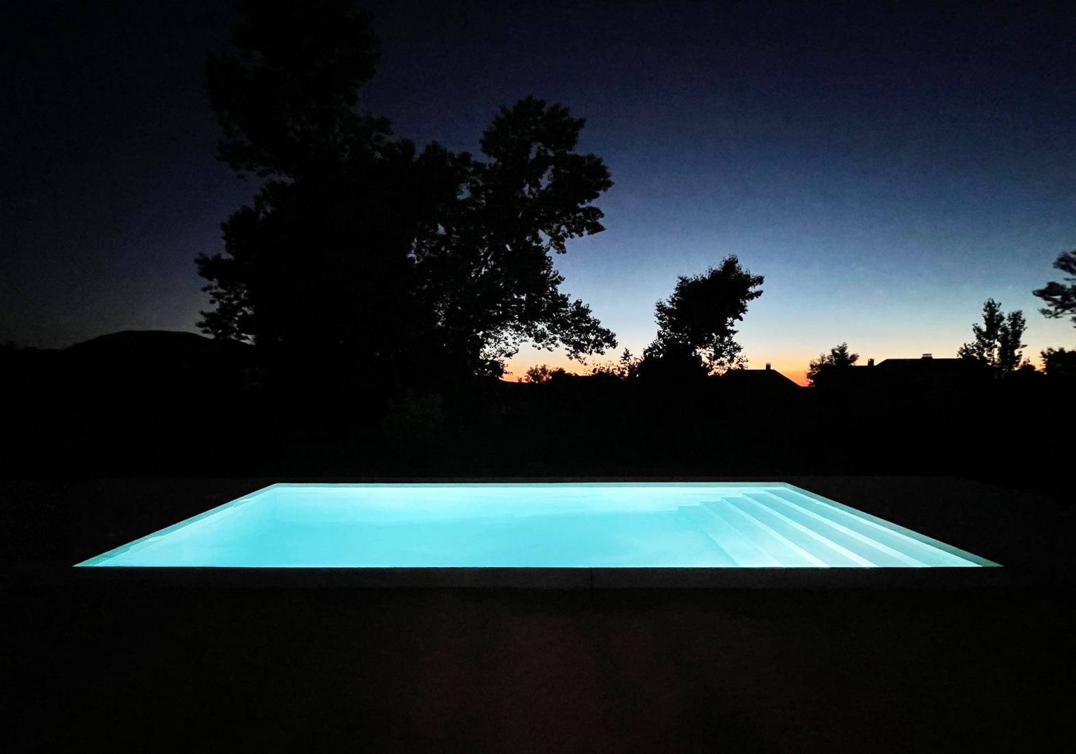 Piscina y reacondicionamiento de terraza por FAR Arquitectos. Fotografía por Francisco Arévalo