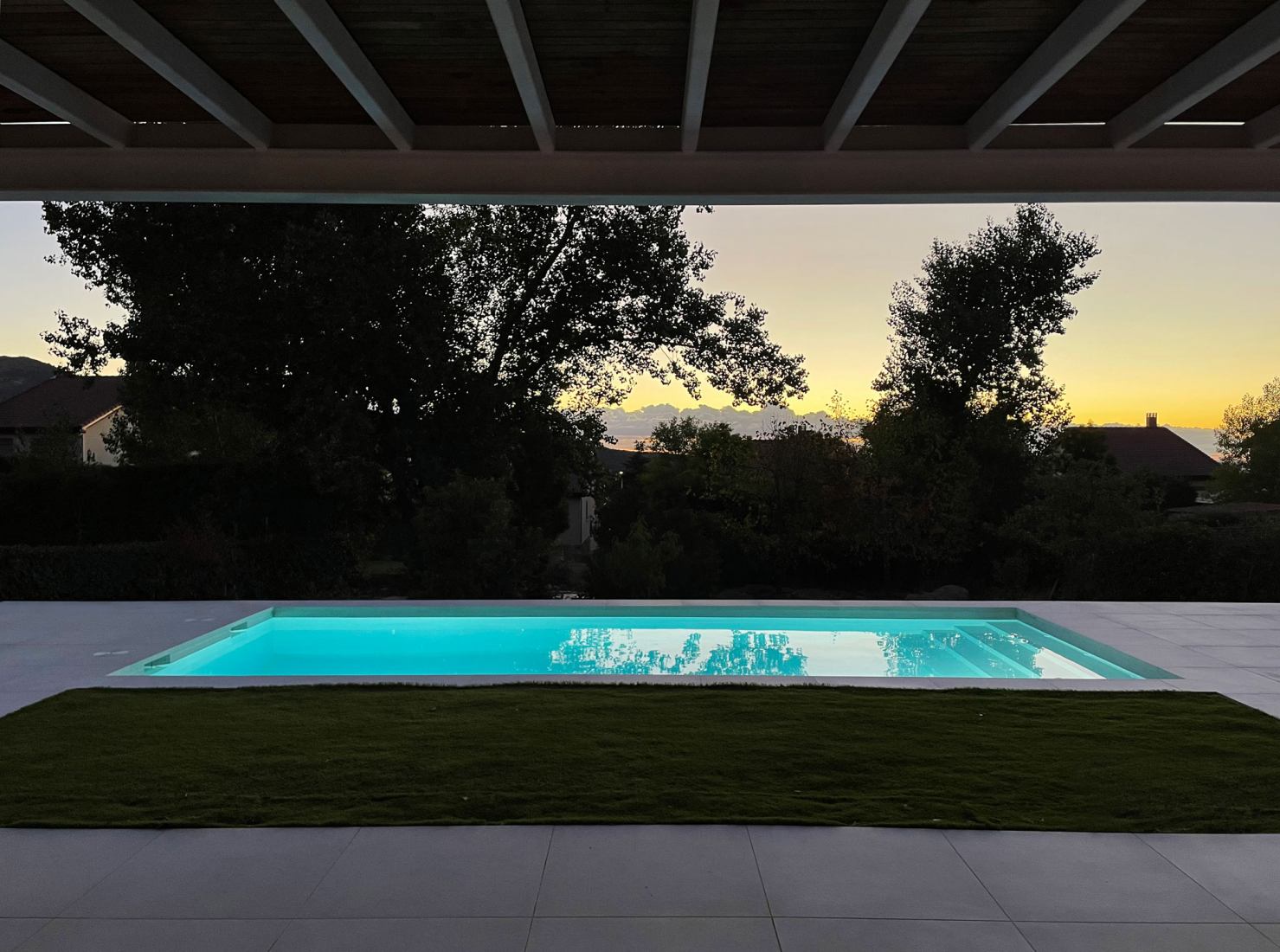 Piscina y reacondicionamiento de terraza por FAR Arquitectos. Fotografía por Francisco Arévalo