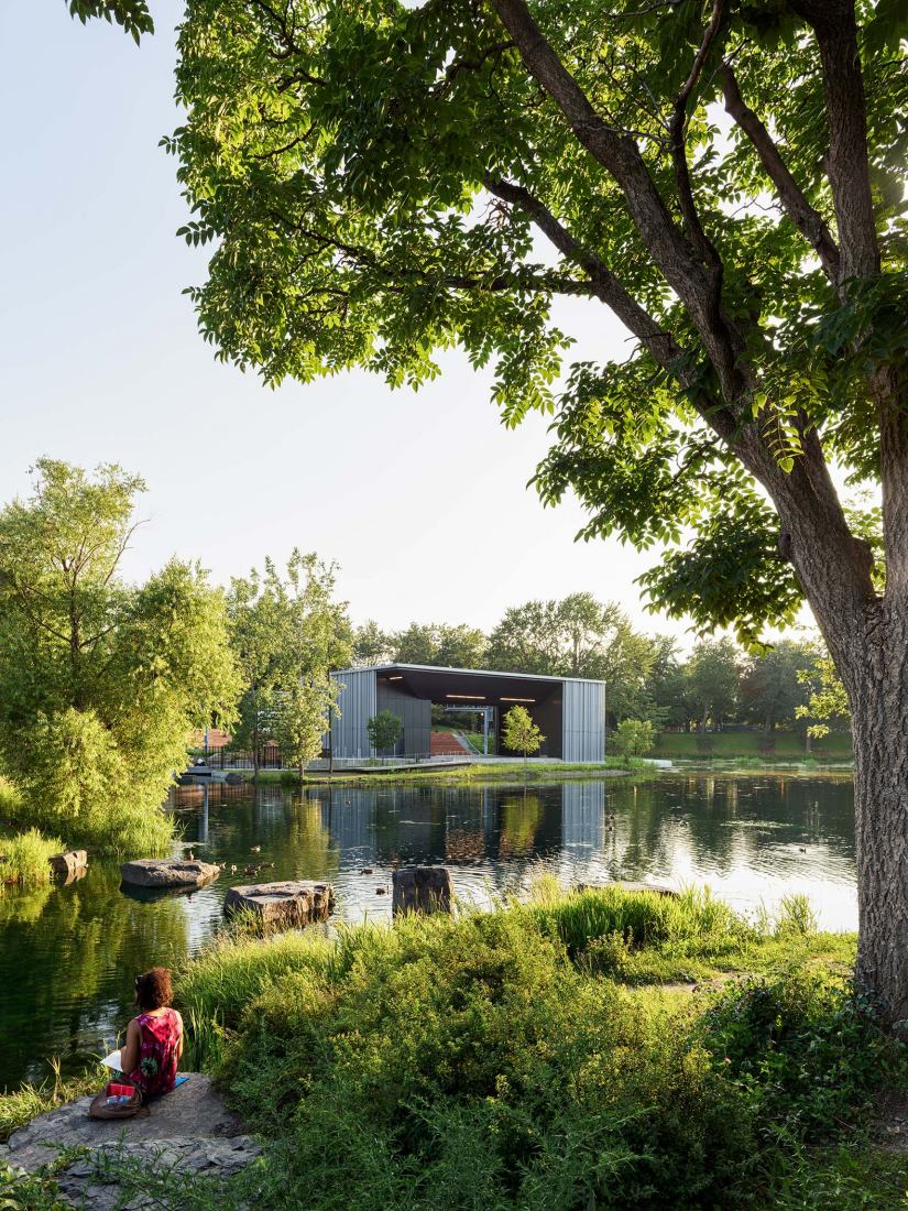 El Théâtre de Verdure del parque La Fontaine por Lemay. Fotografía por Adrien Williams.