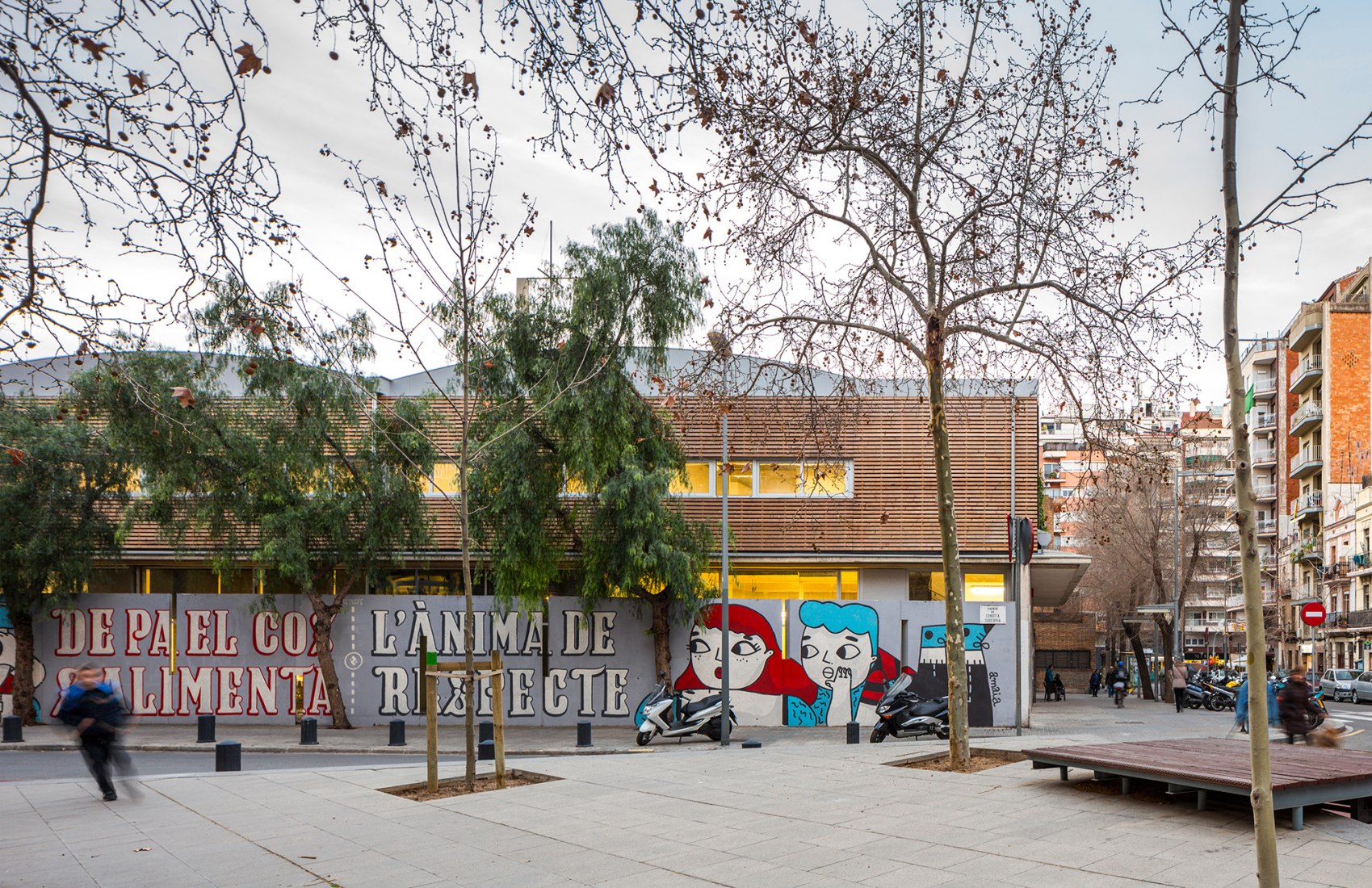 Community Center 'Les Corts' by Pich Architects. Photograph © Simón García. Image courtesy of Pich Architects.