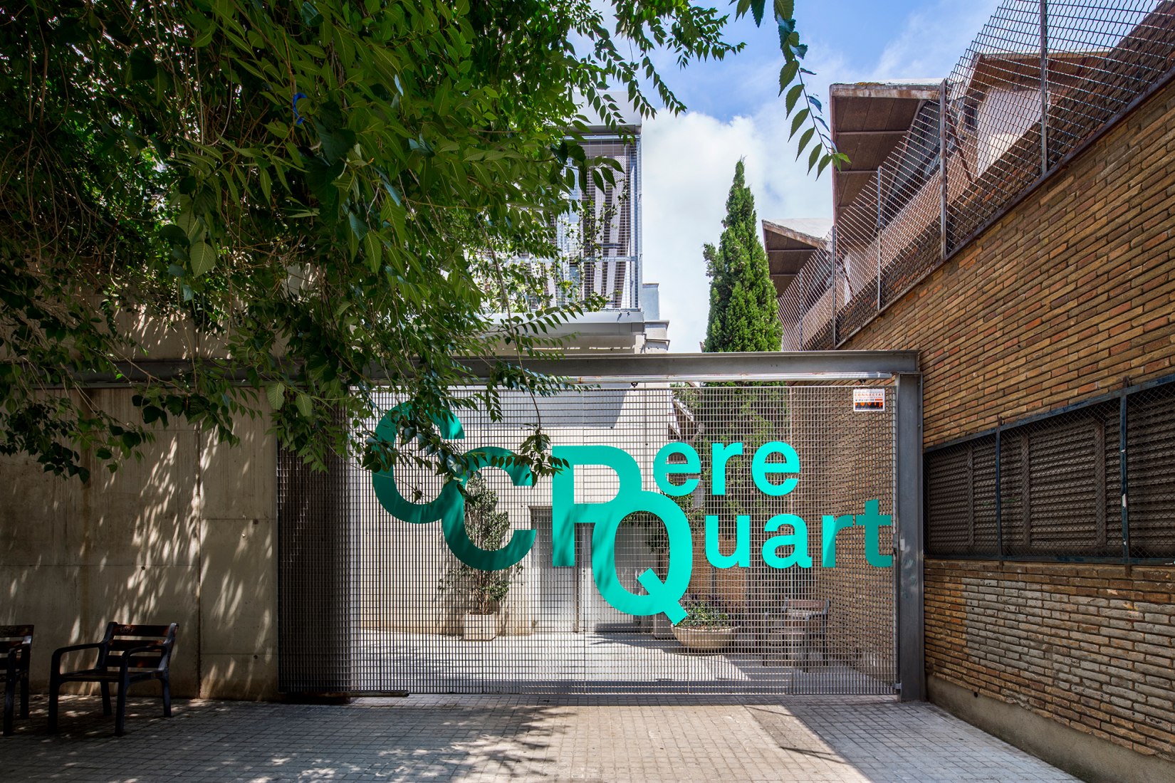 Community Center 'Les Corts' by Pich Architects. Photograph © Simón García. Image courtesy of Pich Architects.