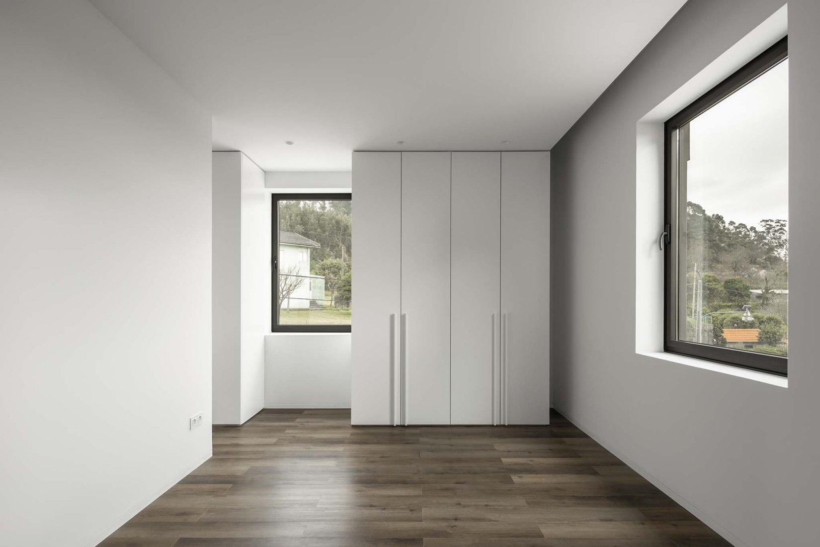Casa verde por Liliana Maciel. Fotografía por Ivo Tavares Studio.