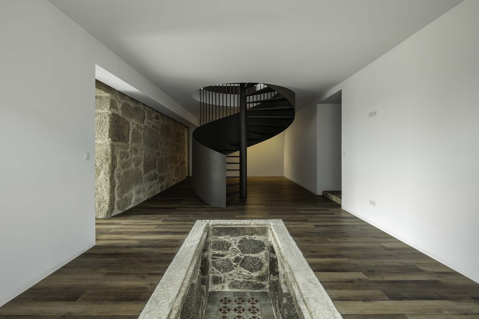 Casa verde por Liliana Maciel. Fotografía por Ivo Tavares Studio.