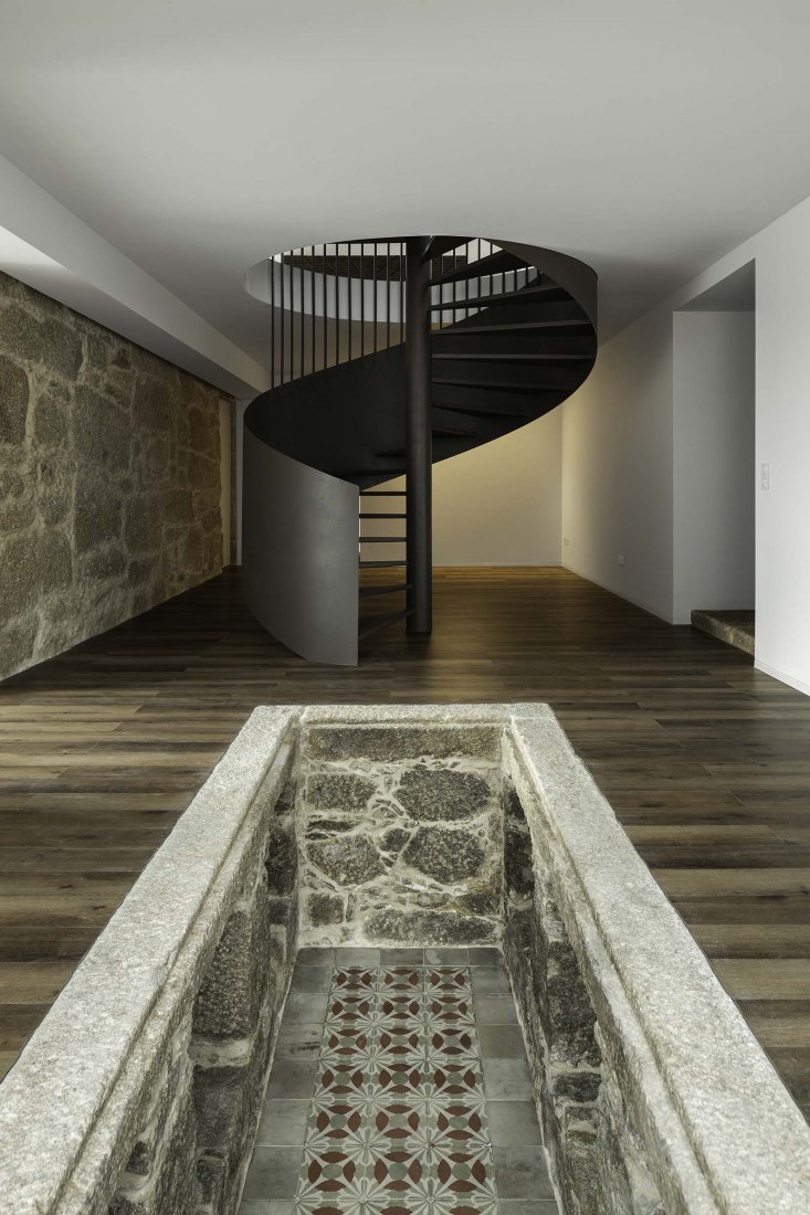 Casa verde por Liliana Maciel. Fotografía por Ivo Tavares Studio.