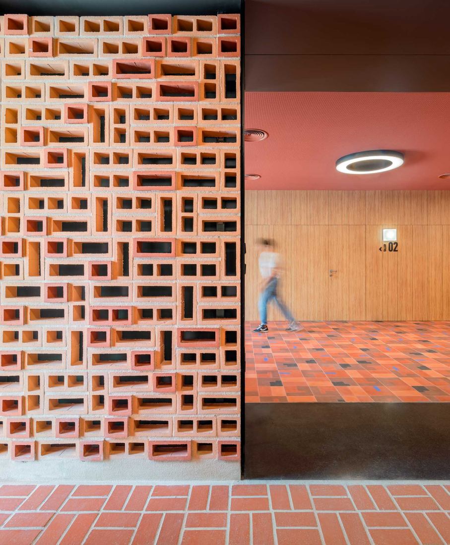 Centro Cívico Roldán por López+Aroca Arquitectura. Fotografía por Pedro Noguera