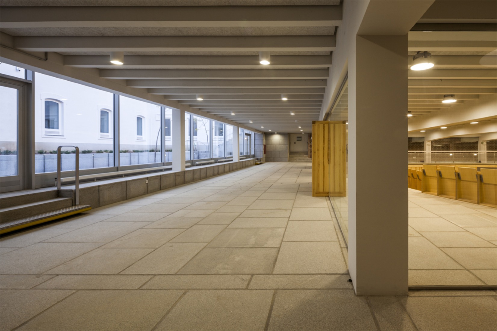 Remodelation of Former military hospital for the School of Architecture of Granada, by Víctor López Cotelo. Photography © Lluís Casals.