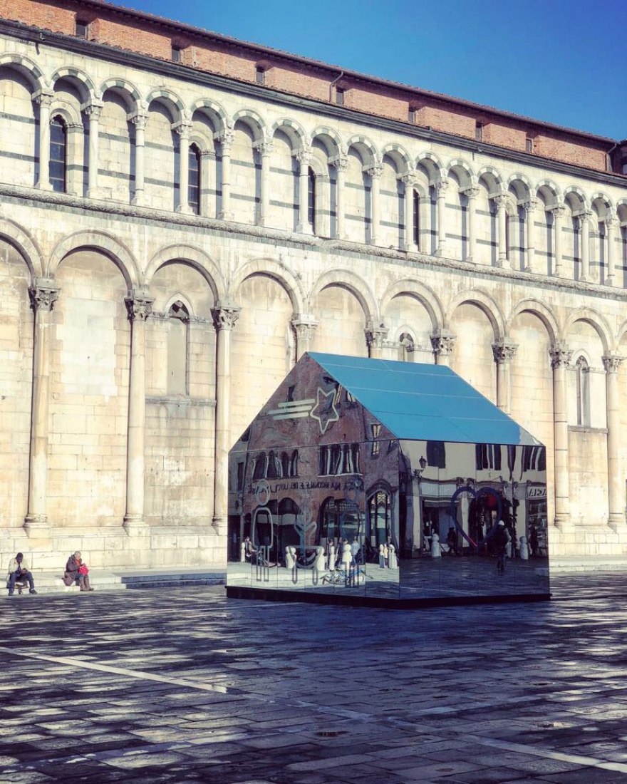 WELCOME DIFFERENCE Instalaci n En Plaza San Miguel Por Thesignlab 