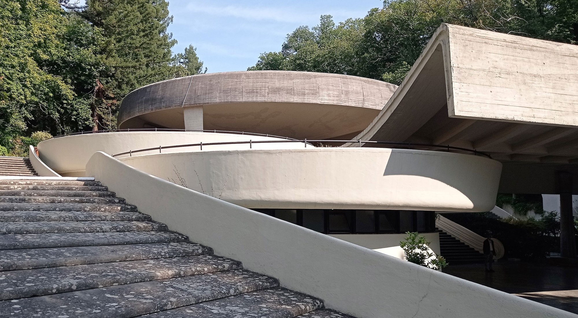 Bonifacio VIII thermal waters complex in Fiuggi by Luigi Moretti. Photograph by Eleonora Carrano