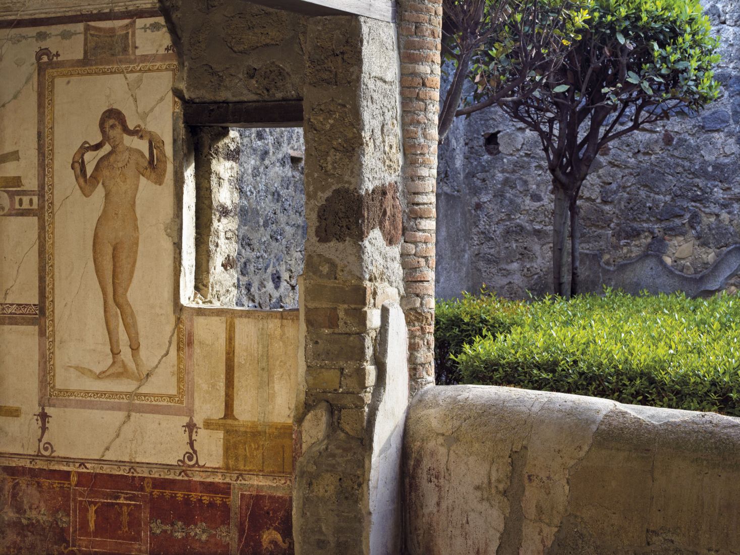 Casa del Principe di Napoli. Pompeii by Luigi Spina. Photography by Luigi Spina.