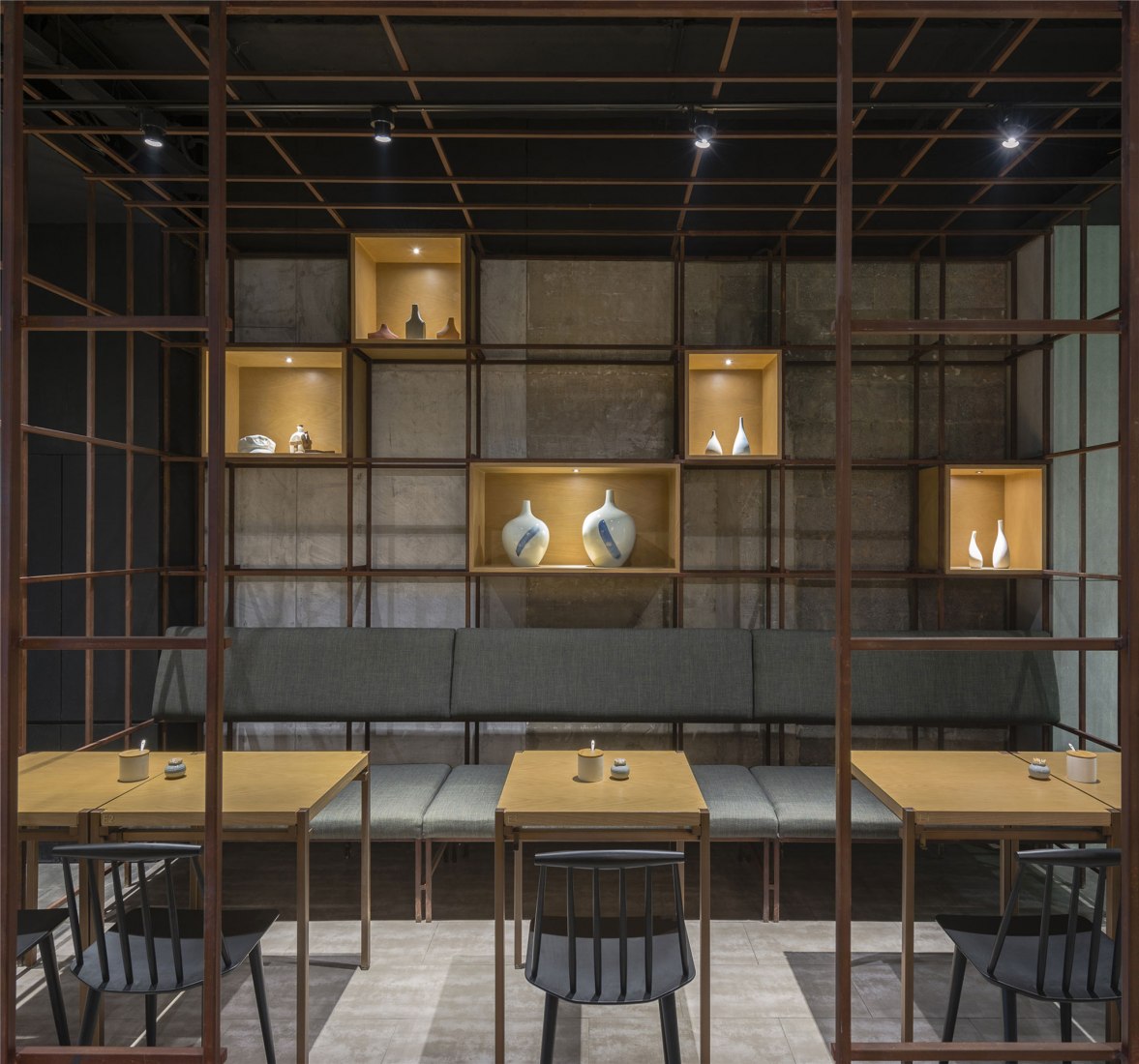 Vista interior. Noodle Diner Sanlitun SOHO por Lukstudio. Fotografía © Dirk Weiblen