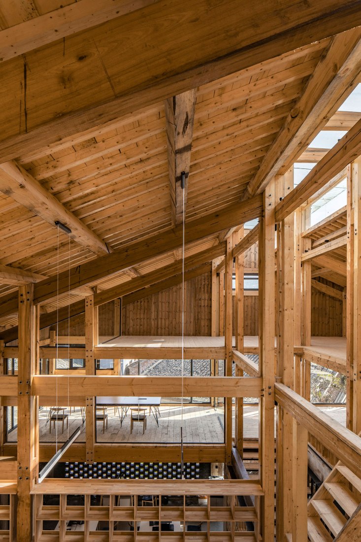 Centro comunitario en Yuanheguan por LUO Studio. Fotografía por Jin Weiqi