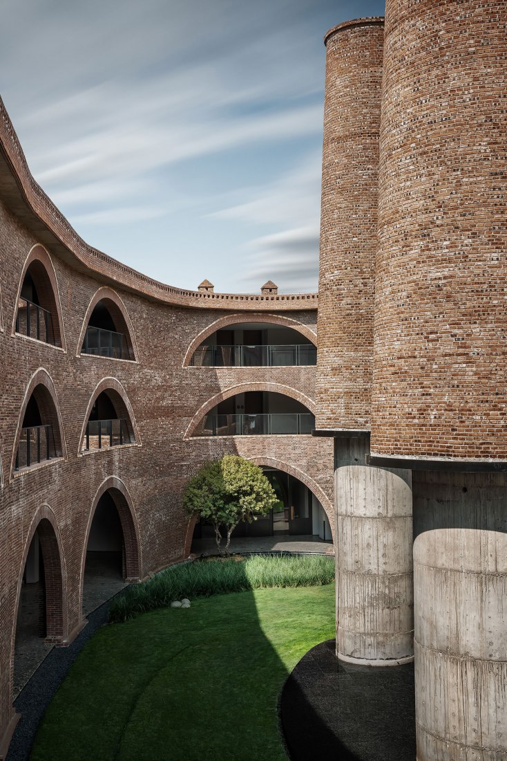 DongFengYun Hotel Mi'Le — MGallery by Luo Xu + CCD. Photograph by Wang Ting.