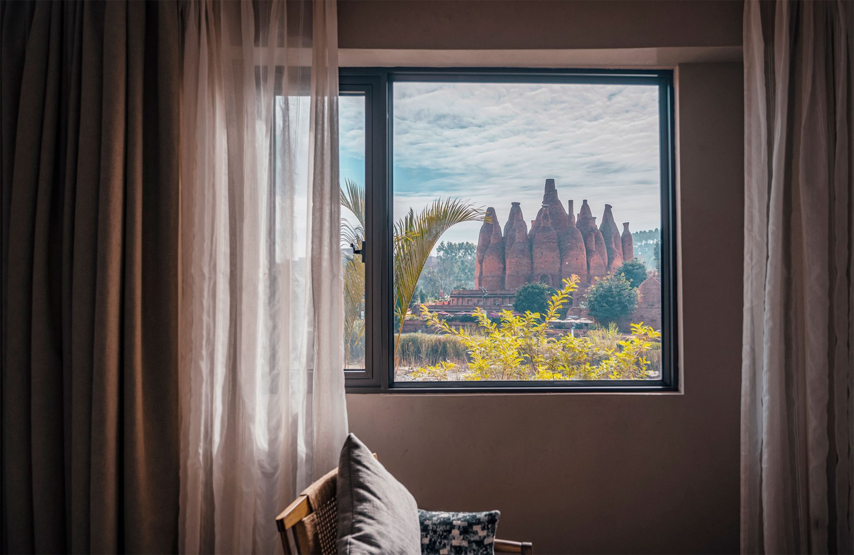 DongFengYun Hotel Mi'Le — MGallery by Luo Xu + CCD. Photograph courtesy of CCD.