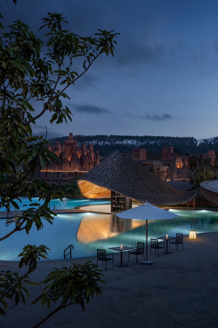 DongFengYun Hotel Mi'Le — MGallery by Luo Xu + CCD. Photograph by Wang Ting.