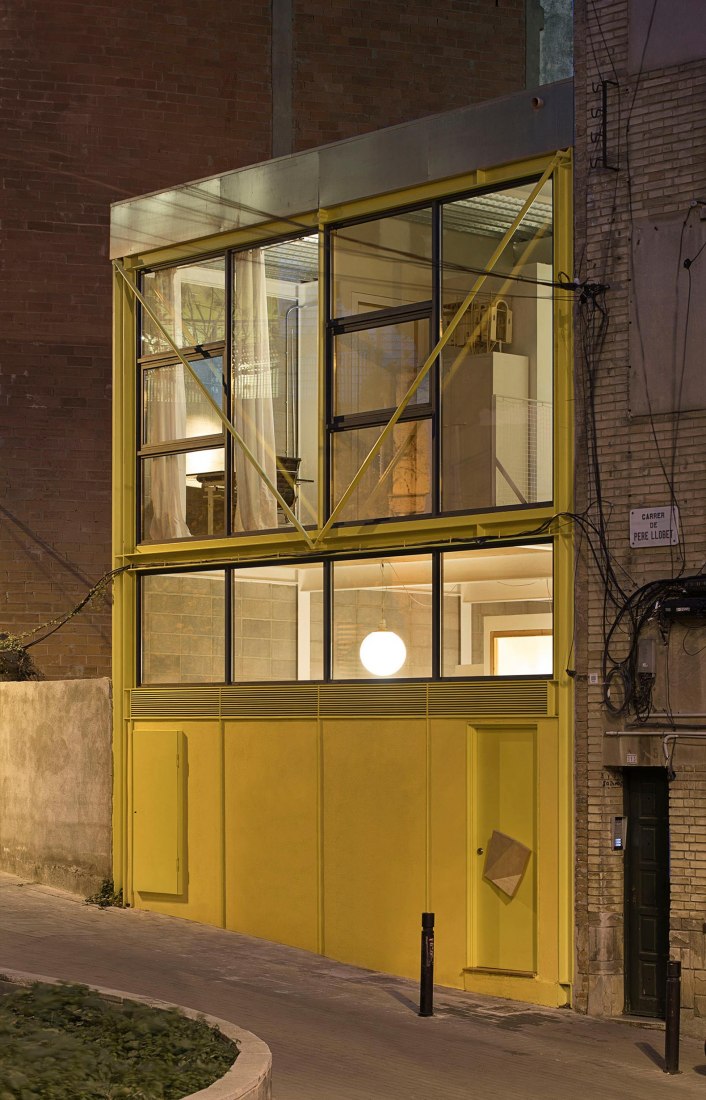 Collumpio House by MACH. Photograph by Del Rio Bani