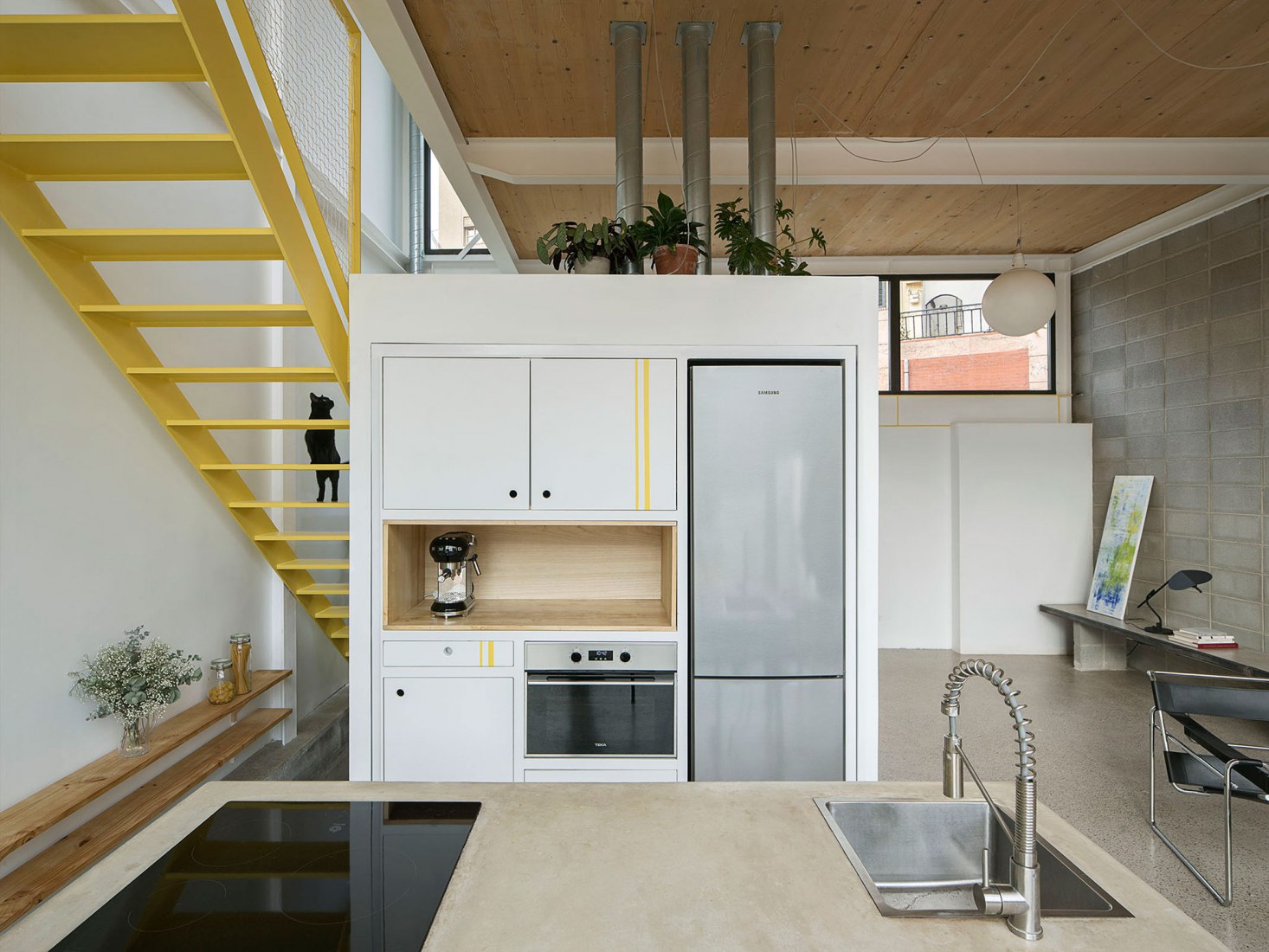 Collumpio House by MACH. Photograph by Del Rio Bani