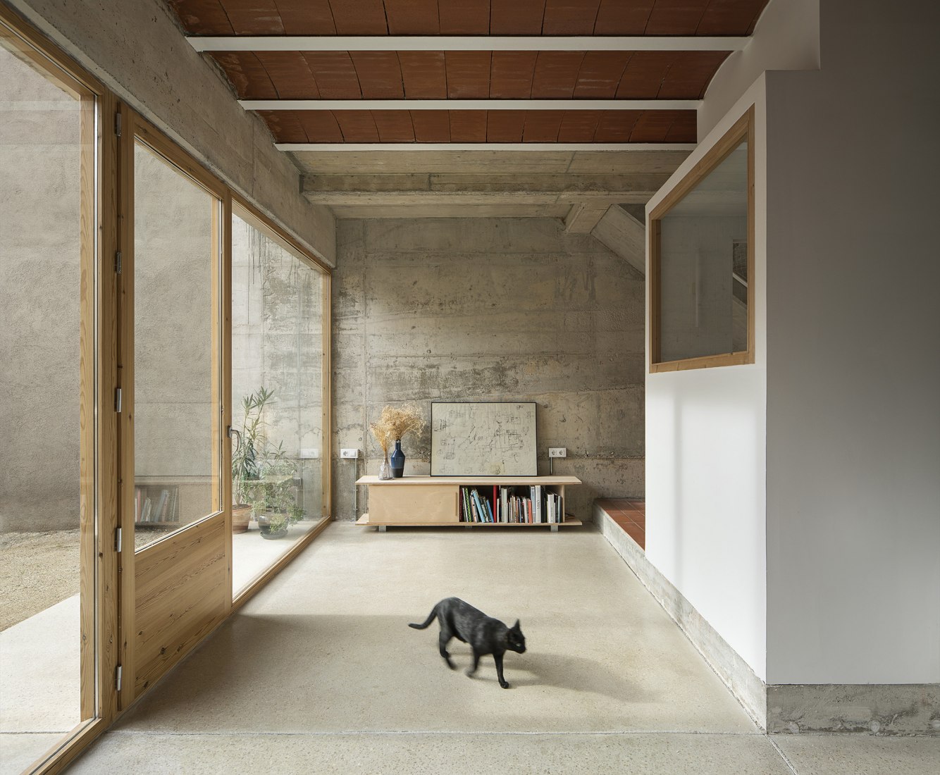 Collumpio House by MACH. Photograph by Del Rio Bani