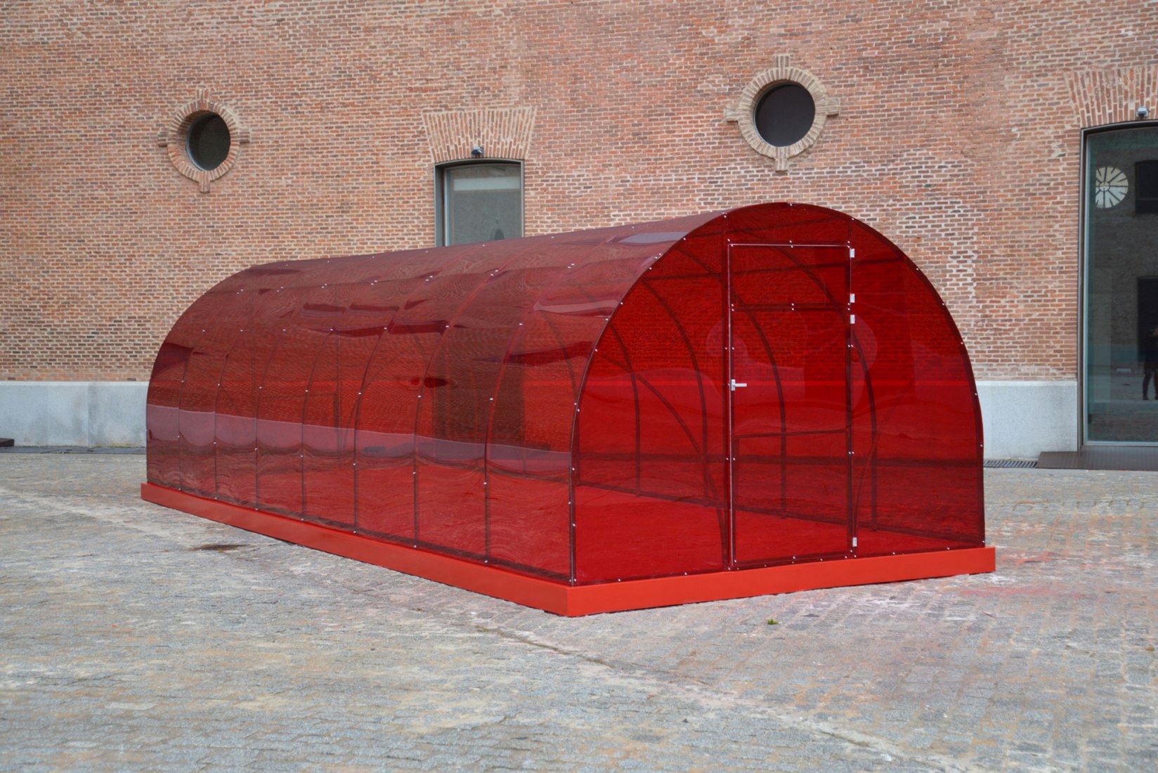 Invernadero Rojo by Patrick Hamilton. Photograph courtesy of MadBlue.