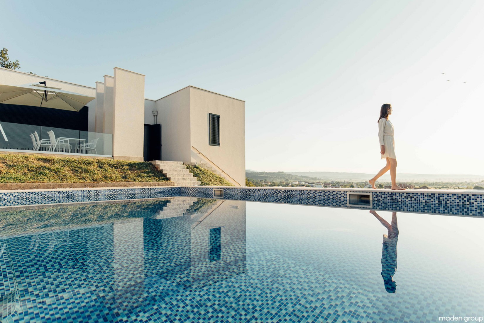 La Casa de la Colina por Maden Group. Fotografía por Leonit Ibrahimi