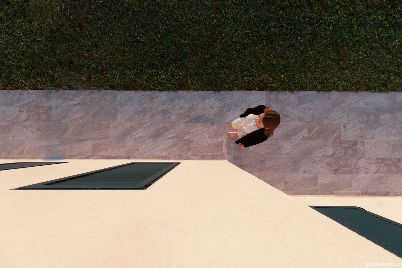 La Casa de la Colina por Maden Group. Fotografía por Leonit Ibrahimi