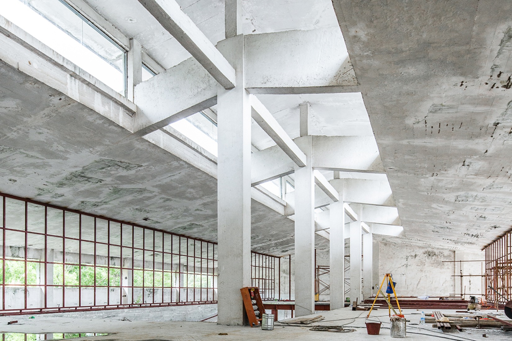Interior durante las obras. MAG Museum por O-office Architects. Fotografía © Chaos.Z. Señala encima de la imagen para verla más grande.