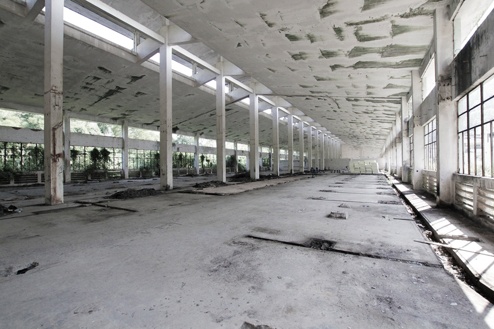 Interior antes de la intervención. MAG Museum por O-office Architects. Fotografía © Chaos.Z. Señala encima de la imagen para verla más grande.