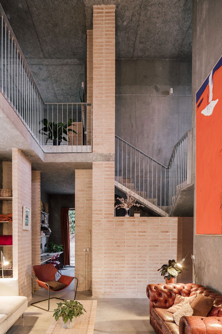 A three generation house in Boadilla del Monte by Malu de Miguel. Photograph by Imagen Subliminal (Miguel de Guzmán + Rocío Romero)