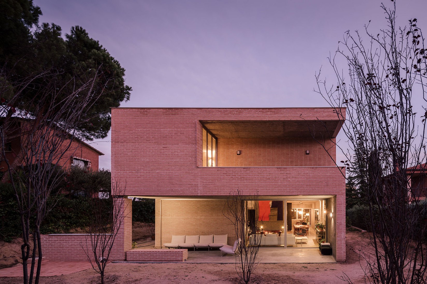 A three generation house in Boadilla del Monte by Malu de Miguel. Photograph by Imagen Subliminal (Miguel de Guzmán + Rocío Romero)