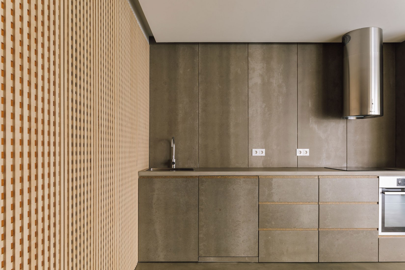 Apartamento na Lapa por Manuel Cachão Tojal. Fotografía por Francisco Nogueira 