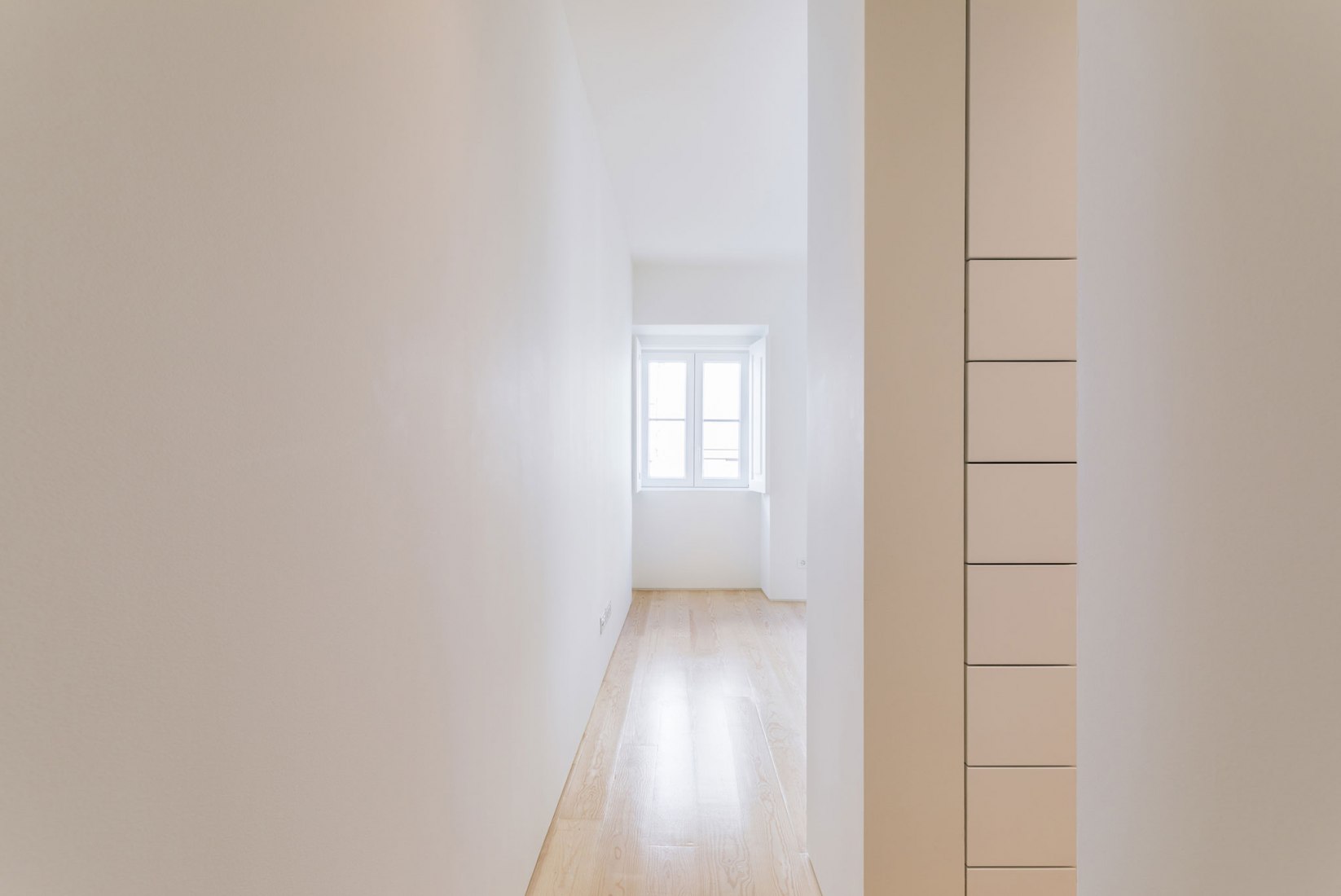 Apartamento na Lapa por Manuel Cachão Tojal. Fotografía por Francisco Nogueira 